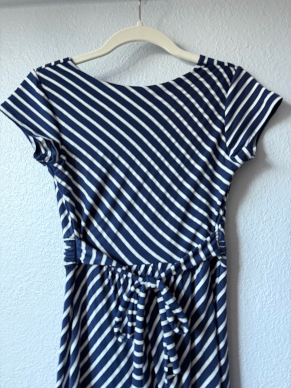Gilli Jersey Faux Wrap Dress, EUC, Small - Picture 8 of 9